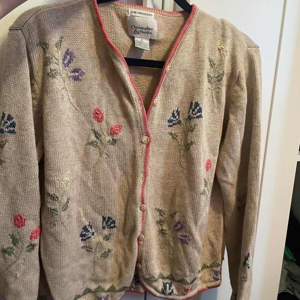 Vintage cardigan with hand embroidered flowers